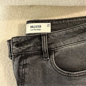 LOW RISE BAGGY JEANS